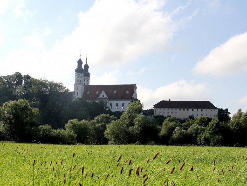Blick auf das Kloster Obermarchtal